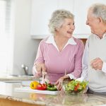 Hướng dẫn chăm sóc người bệnh Alzheimer tại nhà đúng cách